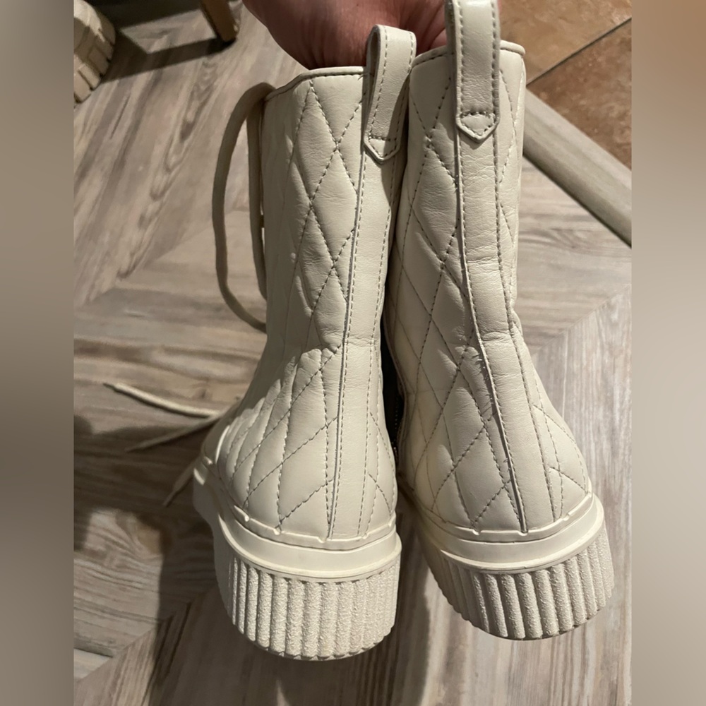 Tod’s Quilted combat boot - Picture 7 of 11